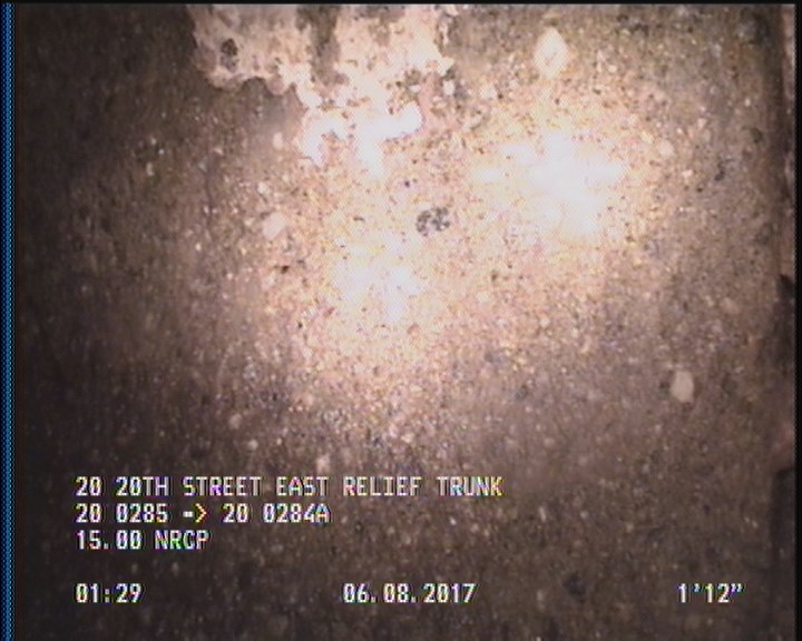 Surface Aggregate Projecting, from 08 to 04 o'clock, within 8 inches of joint: YES, Start