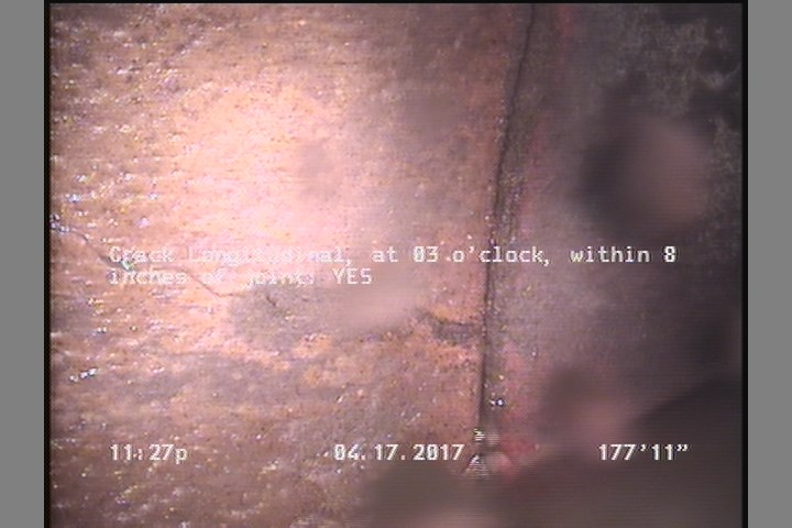 Crack Longitudinal, at 03 o'clock, within 8 inches of joint: YES