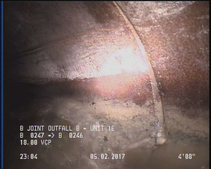 Deposits Attached Grease, 5 %of cross sectional area, from 04 to 08 o'clock, , within 8 inches of joint: YES, Start