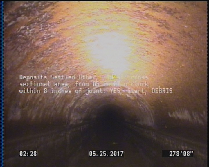 Deposits Settled Other, 10 %of cross sectional area, from 05 to 07 o'clock, , within 8 inches of joint: YES, Start - DEBRIS
