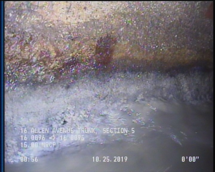 Deposits Attached Grease, 5 %of cross sectional area, from 04 to 08 o'clock, , within 8 inches of joint: YES, Start