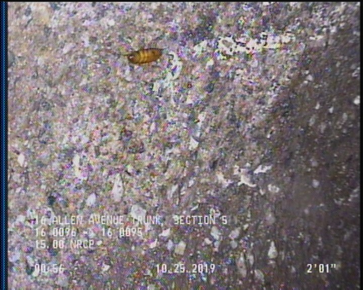 Surface Aggregate Projecting, from 08 to 04 o'clock, within 8 inches of joint: YES, Start