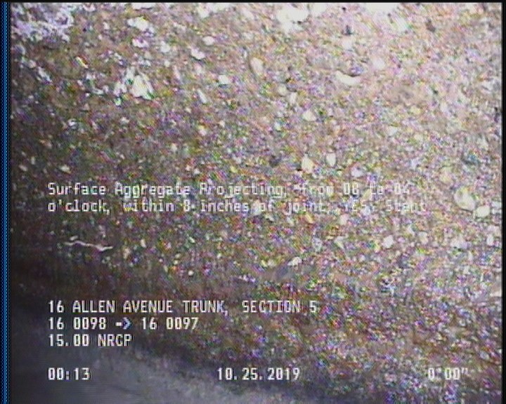 Surface Aggregate Projecting, from 08 to 04 o'clock, within 8 inches of joint: YES, Start