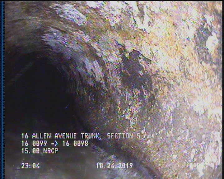 Surface Spalling, from 08 to 04 o'clock, within 8 inches of joint: YES, Start