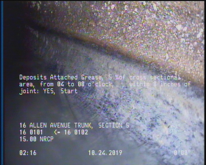 Deposits Attached Grease, 5 %of cross sectional area, from 04 to 08 o'clock, , within 8 inches of joint: YES, Start