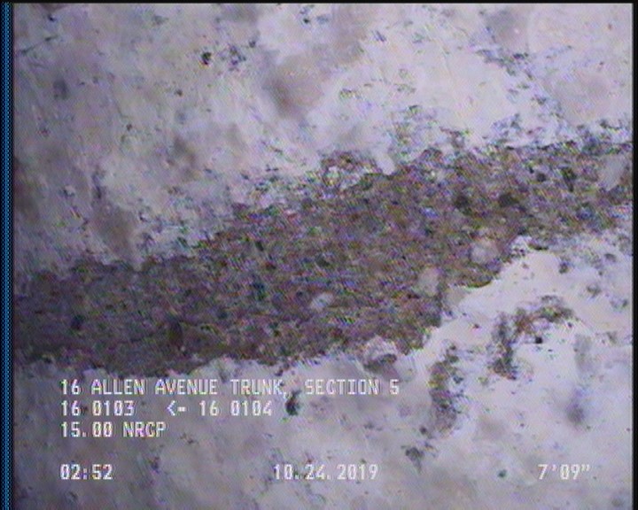 Surface Aggregate Projecting, from 08 to 04 o'clock, within 8 inches of joint: YES, Start