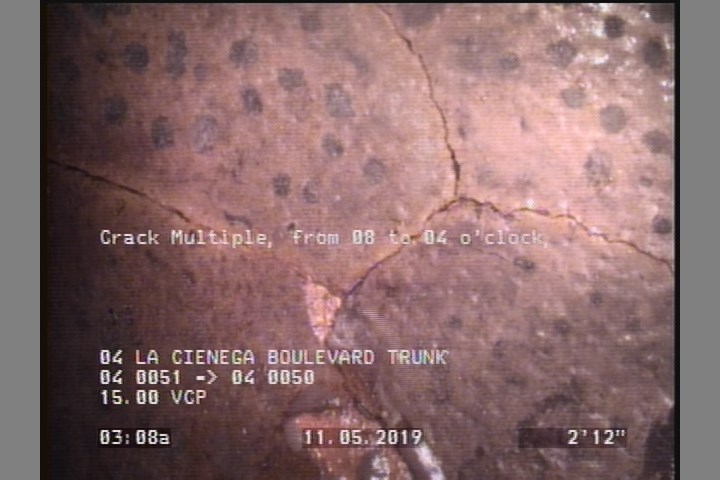Crack Multiple, from 08 to 04 o'clock, within 8 inches of joint: YES, Start
