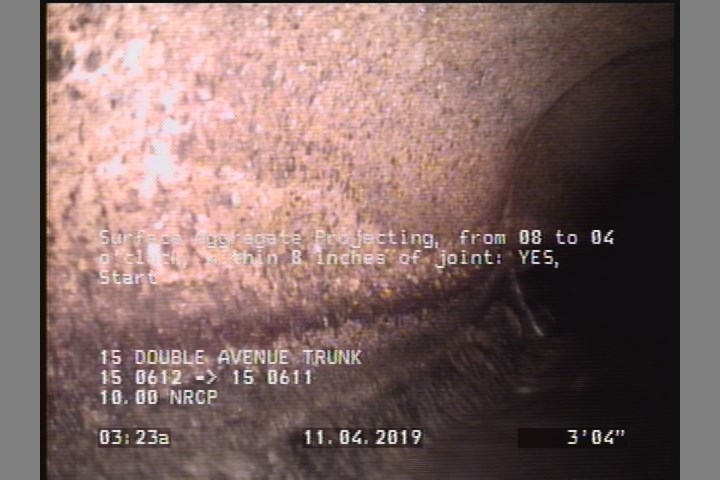 Surface Aggregate Projecting, from 08 to 04 o'clock, within 8 inches of joint: YES, Start