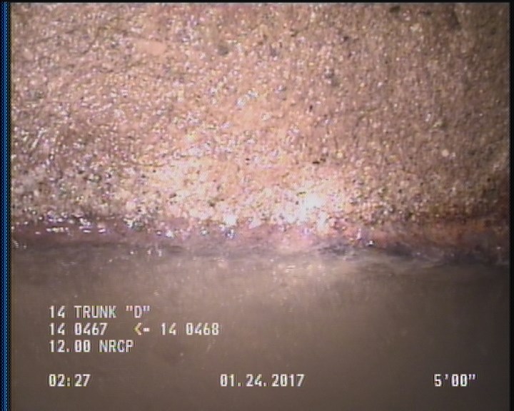 Deposits Attached Grease, 5 %of cross sectional area, from 04 to 08 o'clock, , within 8 inches of joint: YES, Start