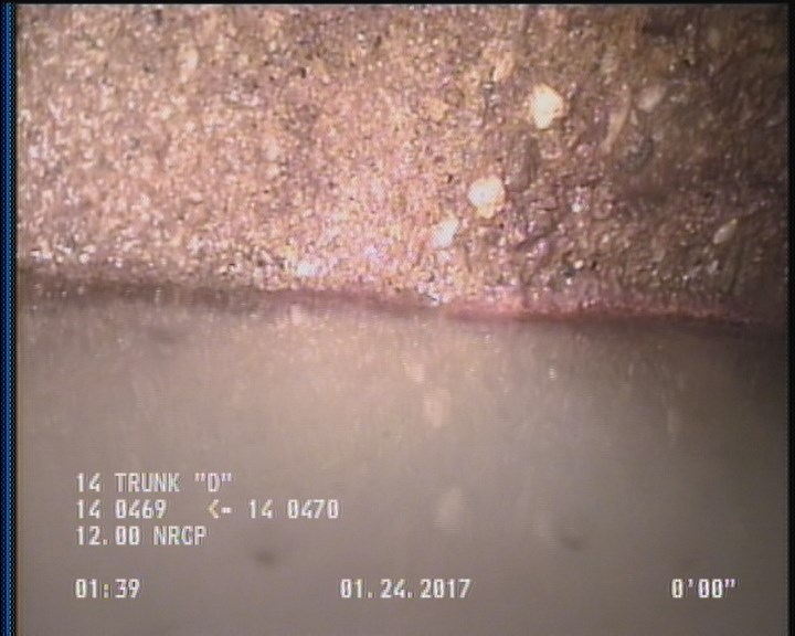 Deposits Attached Grease, 5 %of cross sectional area, from 04 to 08 o'clock, , within 8 inches of joint: YES, Start