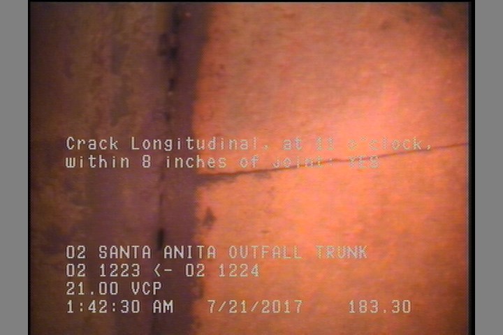 Crack Longitudinal, at 11 o'clock, within 8 inches of joint: YES