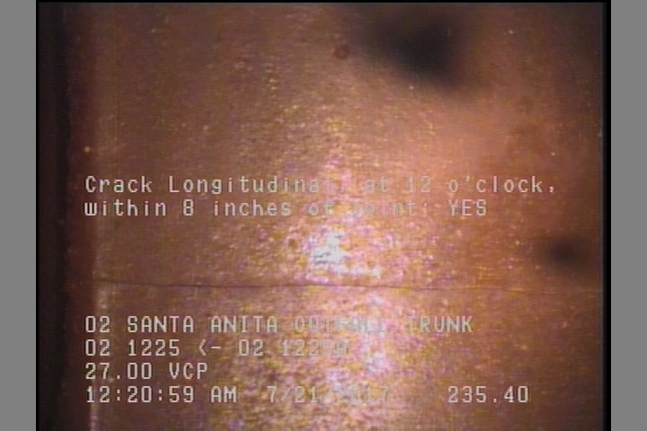 Crack Longitudinal, at 12 o'clock, within 8 inches of joint: YES
