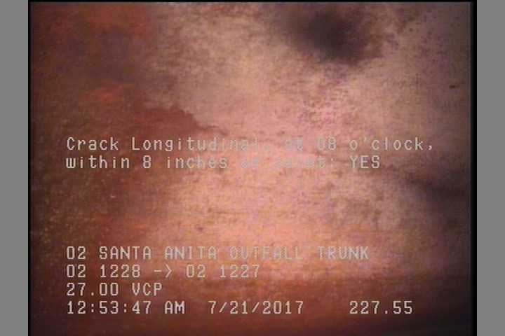 Crack Longitudinal, at 08 o'clock, within 8 inches of joint: YES