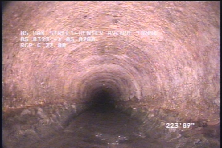 Surface Aggregate Projecting, from 08 to 04 o'clock, within 8 inches of joint: NO - SEVERE AGG