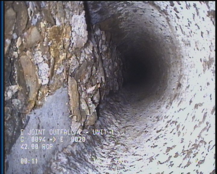Deposits Settled Other, 20 %of cross sectional area, from 05 to 07 o'clock, , within 8 inches of joint: YES, Start - DEBRIS