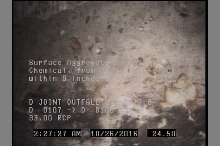 Surface Aggregate Visible Chemical, from 01 to 04 o'clock, within 8 inches of joint: YES