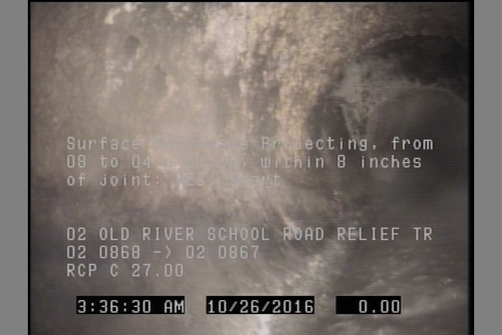 Surface Aggregate Projecting, from 08 to 04 o'clock, within 8 inches of joint: YES, Start