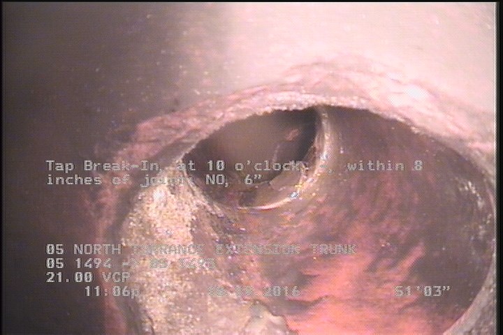 Tap Break-In, at 10 o'clock, -, within 8 inches of joint: NO, 6"