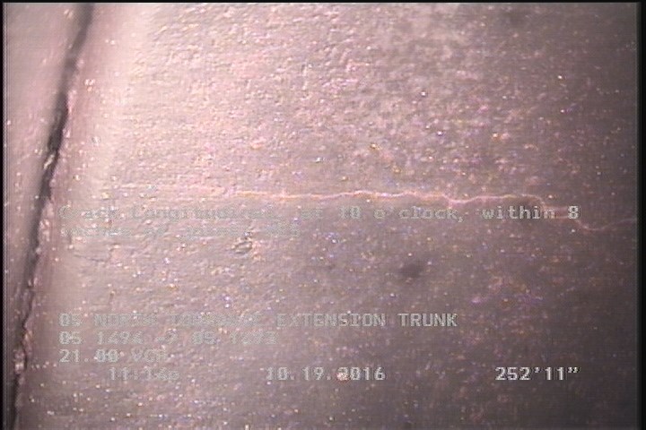 Crack Longitudinal, at 10 o'clock, within 8 inches of joint: YES