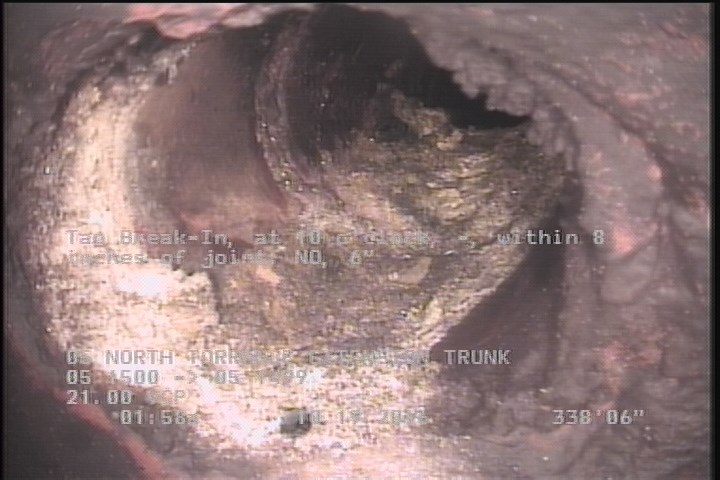 Tap Break-In, at 10 o'clock, -, within 8 inches of joint: NO, 6"
