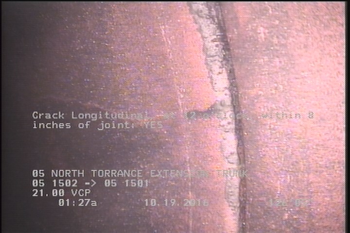Crack Longitudinal, at 12 o'clock, within 8 inches of joint: YES