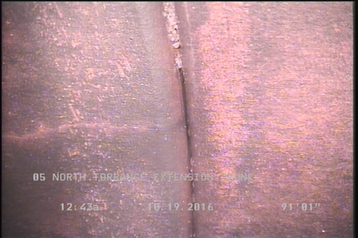 Crack Longitudinal, at 02 o'clock, within 8 inches of joint: YES