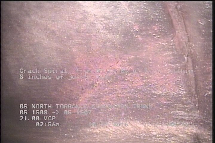 Crack Spiral, from 03 to 05 o'clock, within 8 inches of joint: YES