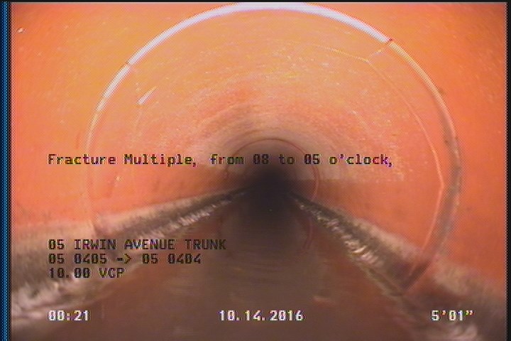 Fracture Multiple, from 08 to 05 o'clock, within 8 inches of joint: YES