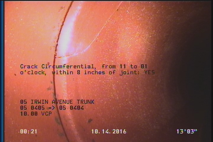 Crack Circumferential, from 11 to 01 o'clock, within 8 inches of joint: YES