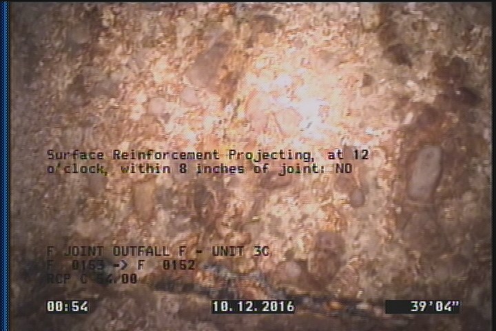 Surface Reinforcement Projecting, at 12 o'clock, within 8 inches of joint: NO