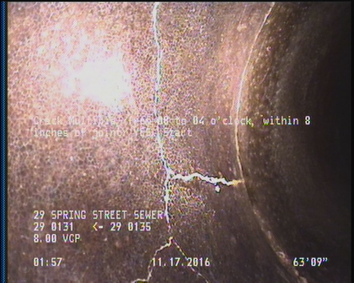 Crack Multiple, from 08 to 04 o'clock, within 8 inches of joint: YES, Start