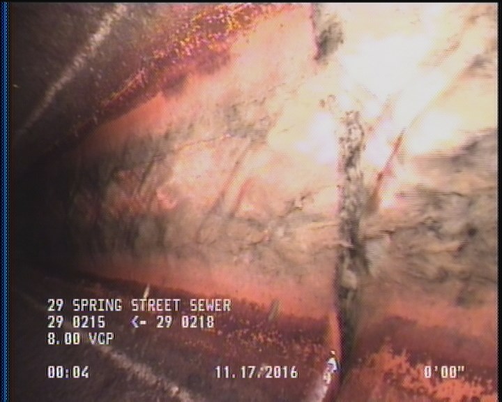 Deposits Attached Grease, 5 %of cross sectional area, from 05 to 07 o'clock, , within 8 inches of joint: YES, Start