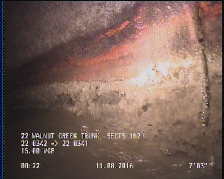 Deposits Attached Grease, 5 %of cross sectional area, from 04 to 08 o'clock, , within 8 inches of joint: YES, Start