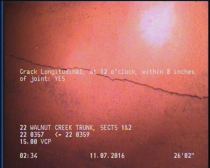 Crack Longitudinal, at 12 o'clock, within 8 inches of joint: YES