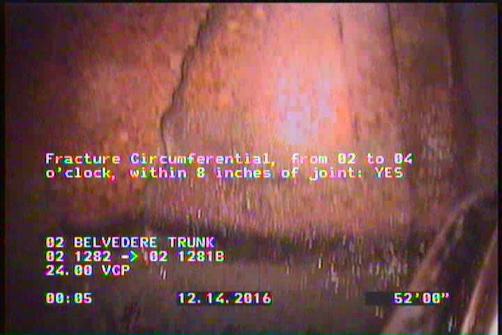 Fracture Circumferential, from 02 to 04 o'clock, within 8 inches of joint: YES