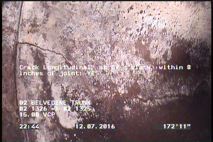 Crack Longitudinal, at 09 o'clock, within 8 inches of joint: YES