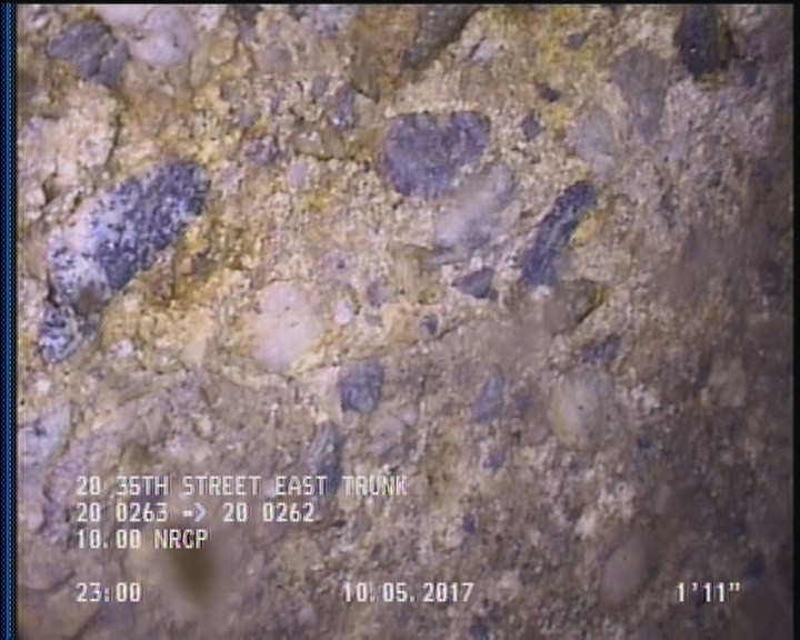 Surface Aggregate Projecting, from 08 to 04 o'clock, within 8 inches of joint: YES, Start
