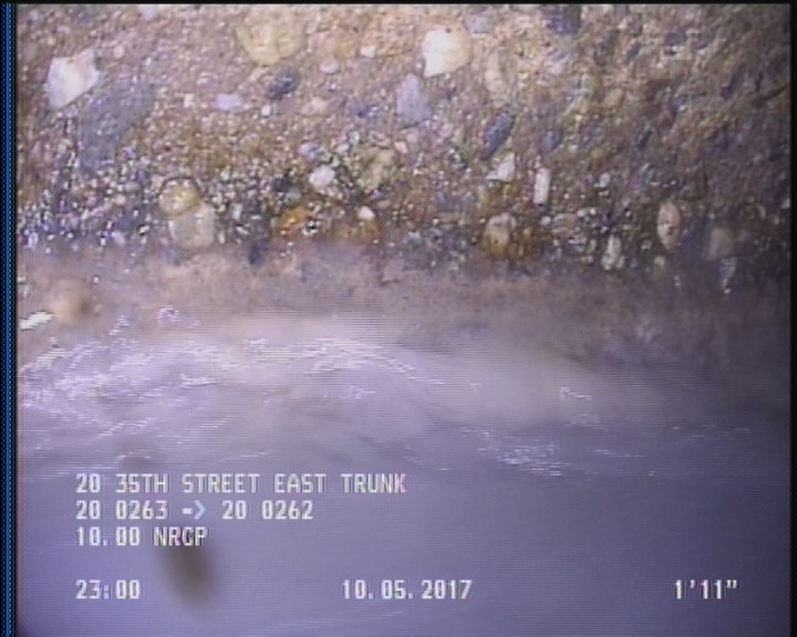 Deposits Attached Grease, 5 %of cross sectional area, from 04 to 08 o'clock, , within 8 inches of joint: YES, Start