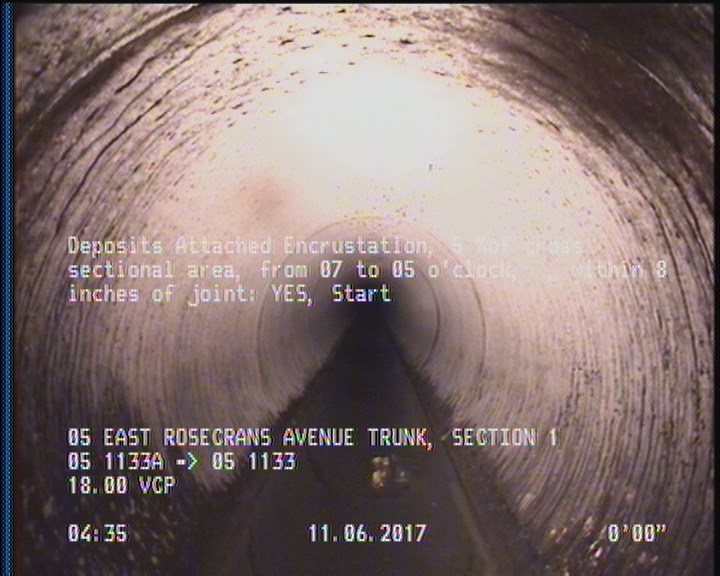Deposits Attached Encrustation, 5 %of cross sectional area, from 07 to 05 o'clock, , within 8 inches of joint: YES, Start