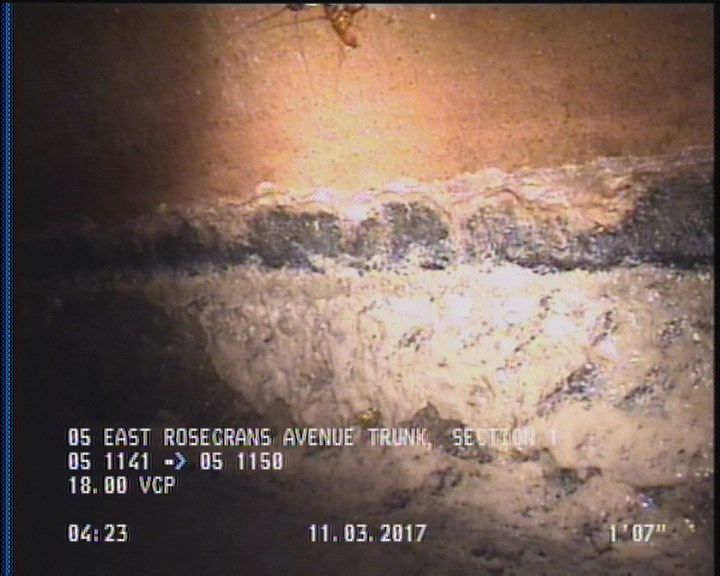 Deposits Attached Grease, 5 %of cross sectional area, from 03 to 09 o'clock, , within 8 inches of joint: YES, Start