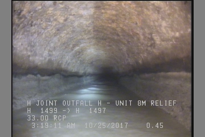 Surface Aggregate Projecting, from 08 to 04 o'clock, within 8 inches of joint: YES, Start