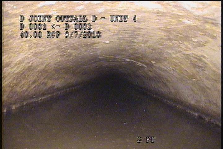 Surface Spalling, from 08 to 04 o'clock, within 8 inches of joint: YES
