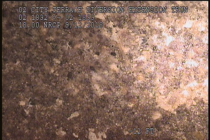 Surface Spalling, from 08 to 04 o'clock, within 8 inches of joint: YES, Start - FLAKING CONCRETE