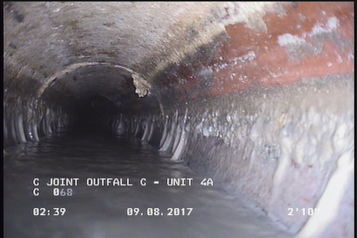 Deposits Attached Encrustation, 5 %of cross sectional area, from 09 to 03 o'clock, , within 8 inches of joint: YES, Start