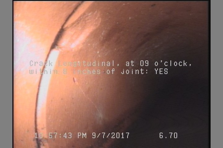 Crack Longitudinal, at 09 o'clock, within 8 inches of joint: YES