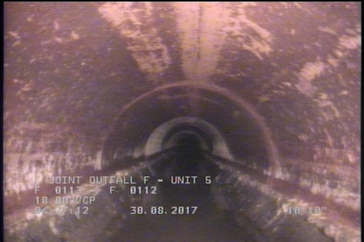Deposits Attached Grease, 5 %of cross sectional area, from 04 to 08 o'clock, , within 8 inches of joint: NO, Start