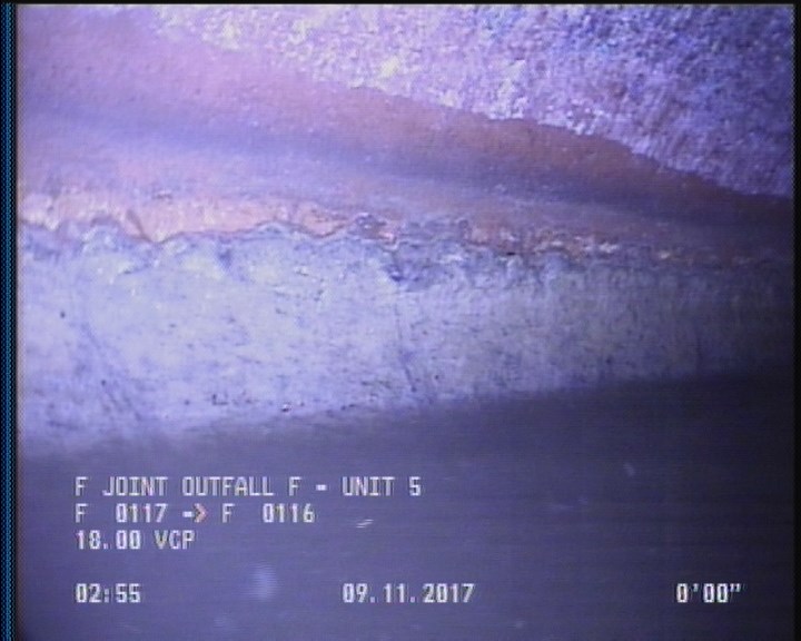 Deposits Attached Grease, 5 %of cross sectional area, from 04 to 08 o'clock, , within 8 inches of joint: YES, Start