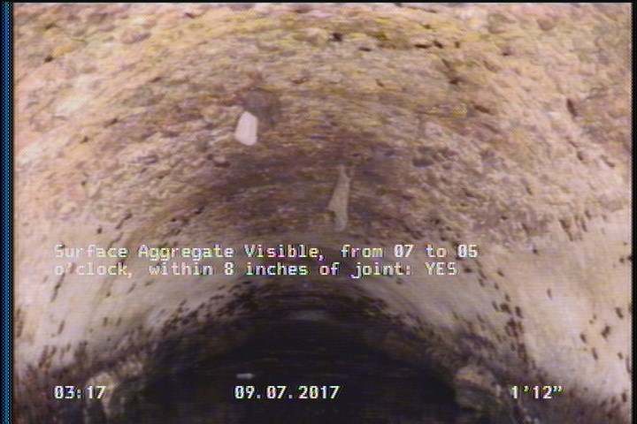 Surface Aggregate Visible, from 07 to 05 o'clock, within 8 inches of joint: YES