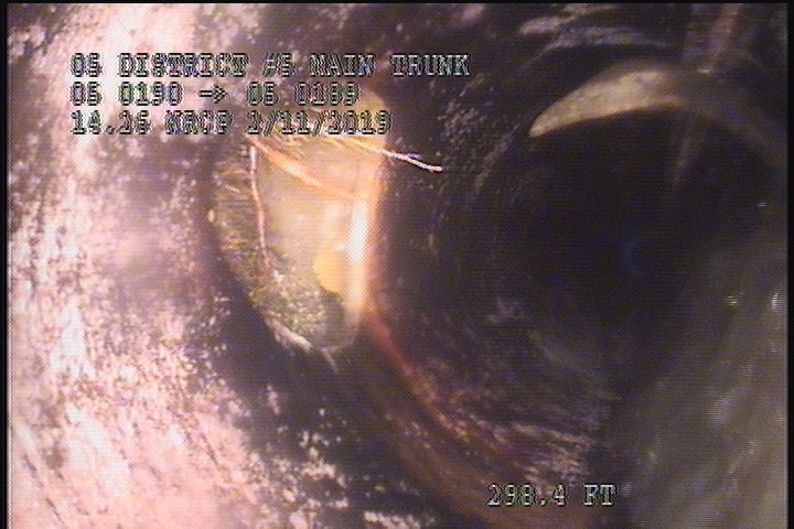 Tap Factory Made Defective, at 11 o'clock, -, within 8 inches of joint: NO, 4" - ROOTS