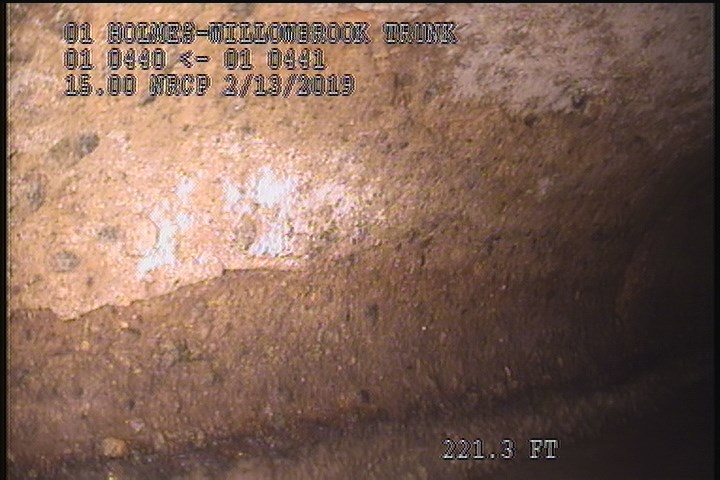 Surface Spalling, from 08 to 04 o'clock, within 8 inches of joint: YES - PEELING CONCRETE SEVERE AGG ATTACHED